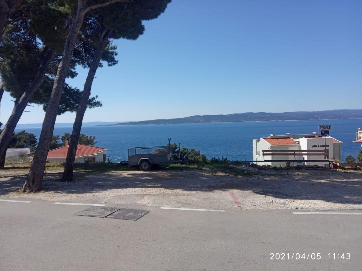 Apartments Lovre - Close To The Sea Brela Exterior photo